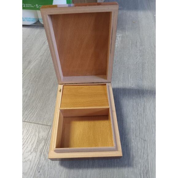 Vintage Hummel Music Box - Picture 1 of 3